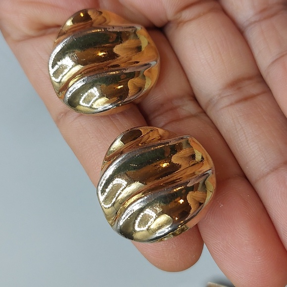 Vintage Bumpy Ridges Gold Tone with a Hint of Silver Tone Clip On Earrings - Picture 3 of 6